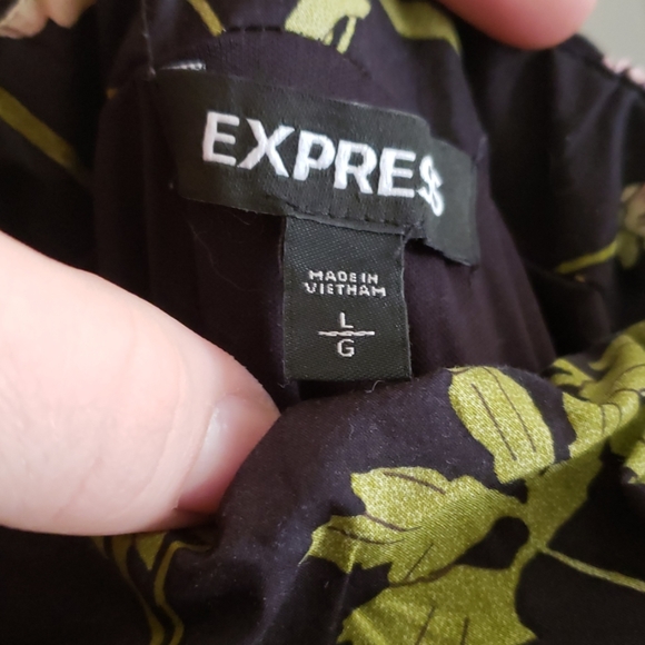 Express floral midi dress-size large - Picture 4 of 4